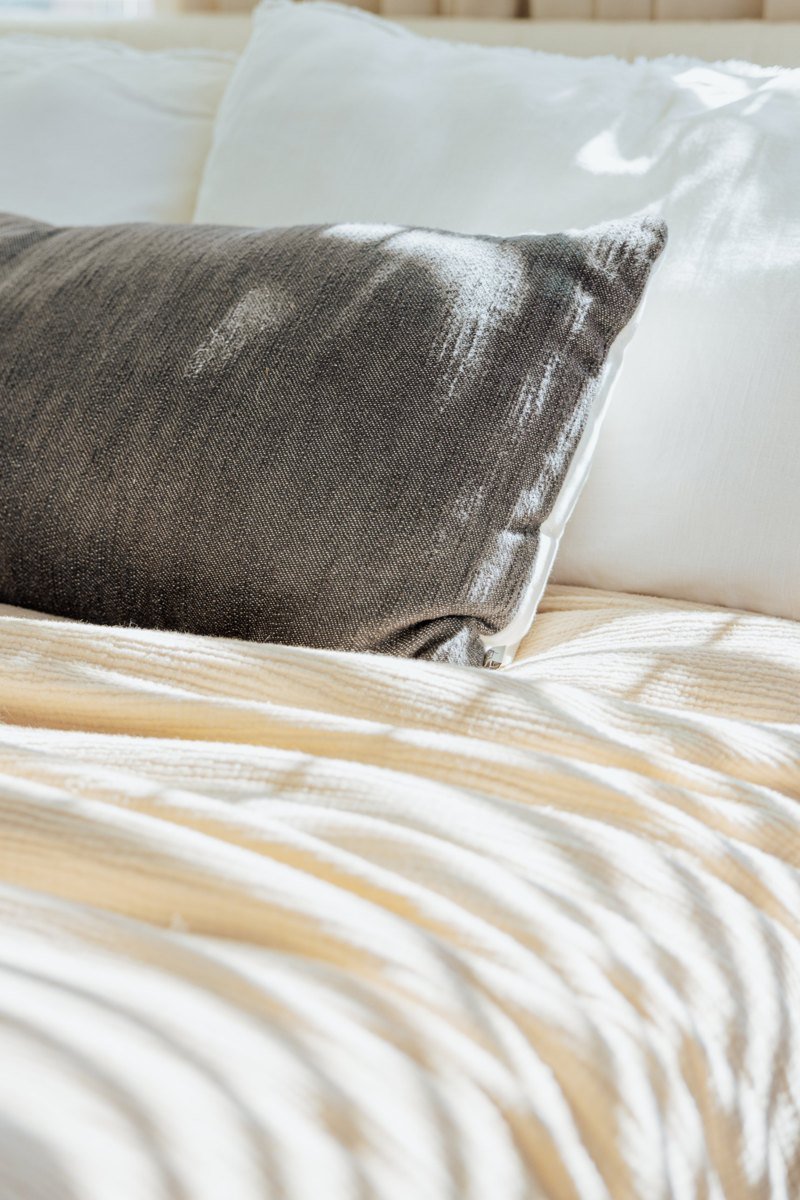 How to choose a couch that wears in, not out